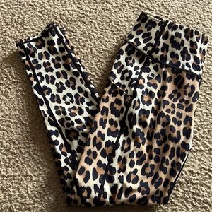 Leopard print workout leggings